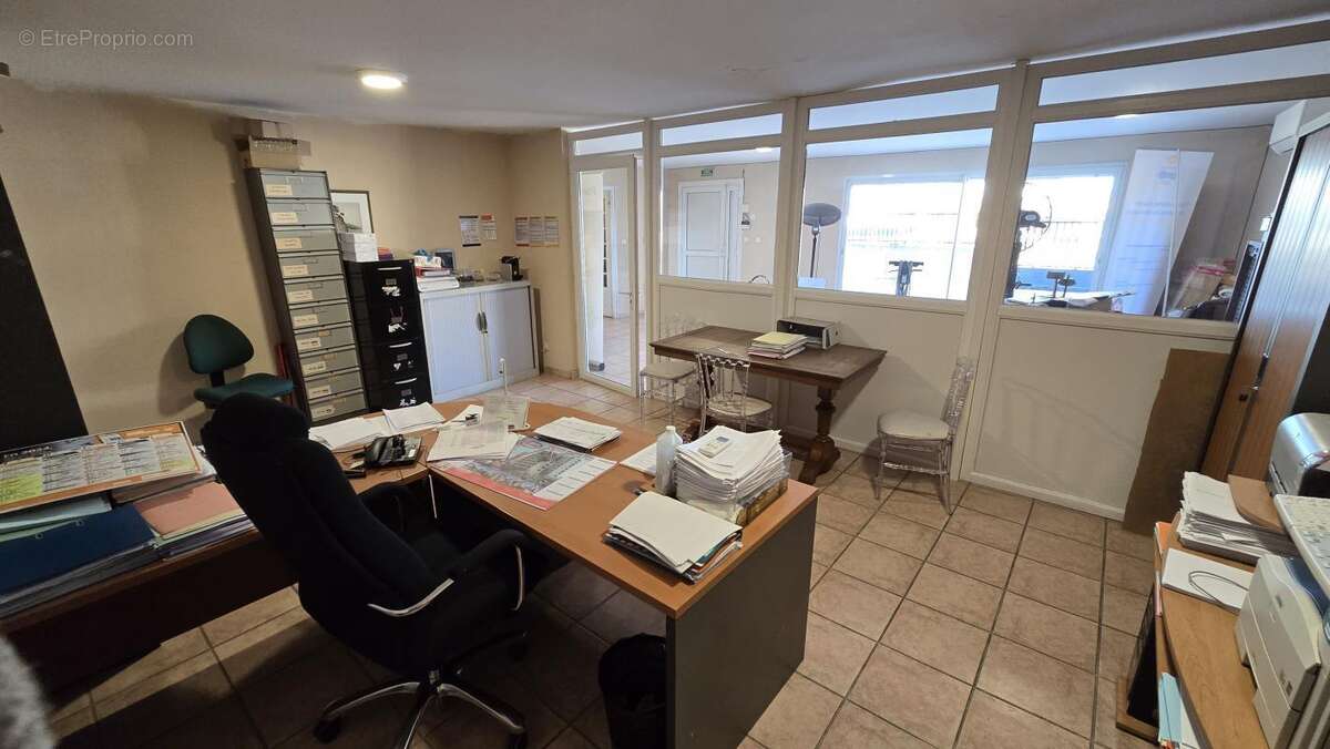 Locaux/Biens immobiliers - photo 10