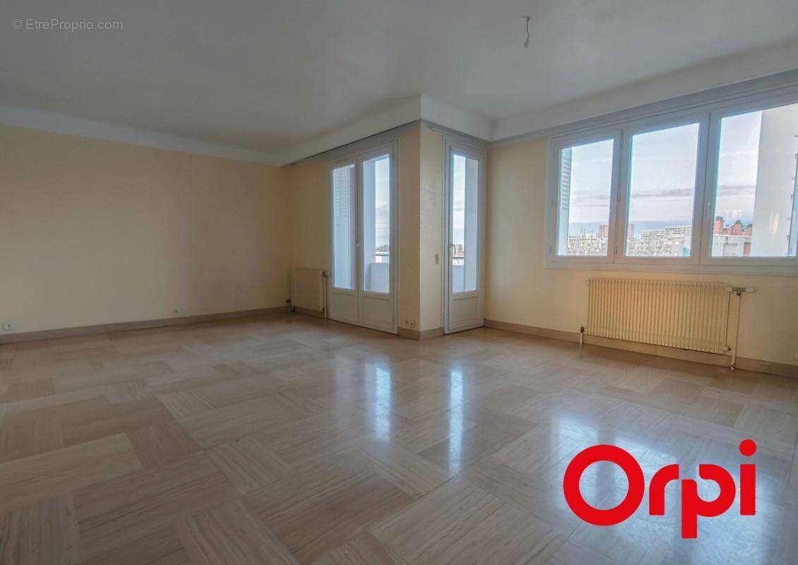 Appartement à VILLEURBANNE