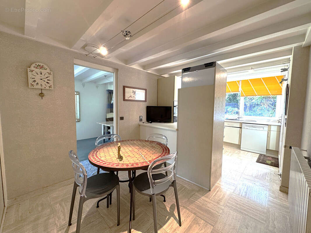 Villa 195 m²  - calme - terrain 1 646 m² - proche chambéry - photo 5