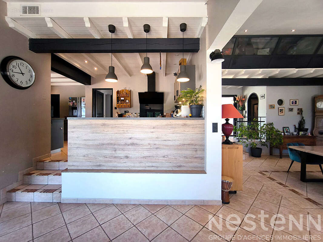 Maison à vendre à Peyrens avec 268 m² habitables, piscine et terrain de 3 600 m² pour un projet immobilier familial - photo 9