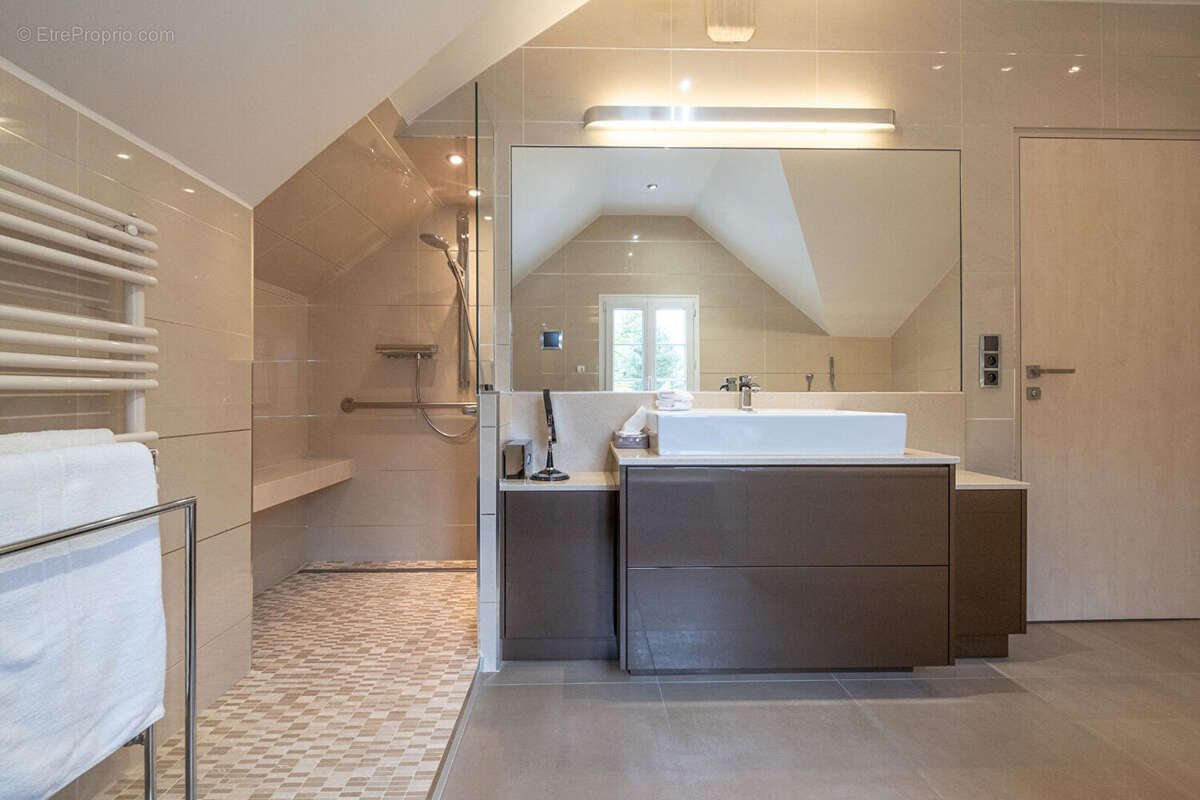 Maison à MONTIVILLIERS