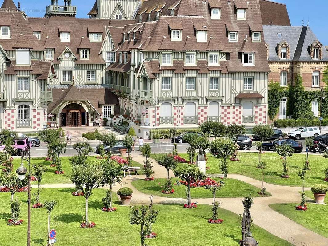 Appartement à DEAUVILLE