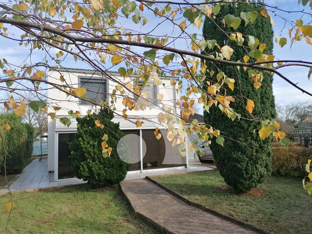 Maison à MONTCEAU-LES-MINES