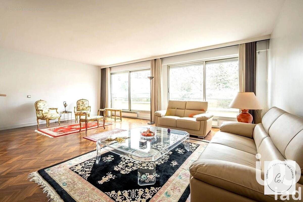 Photo 1 - Appartement à PARIS-16E