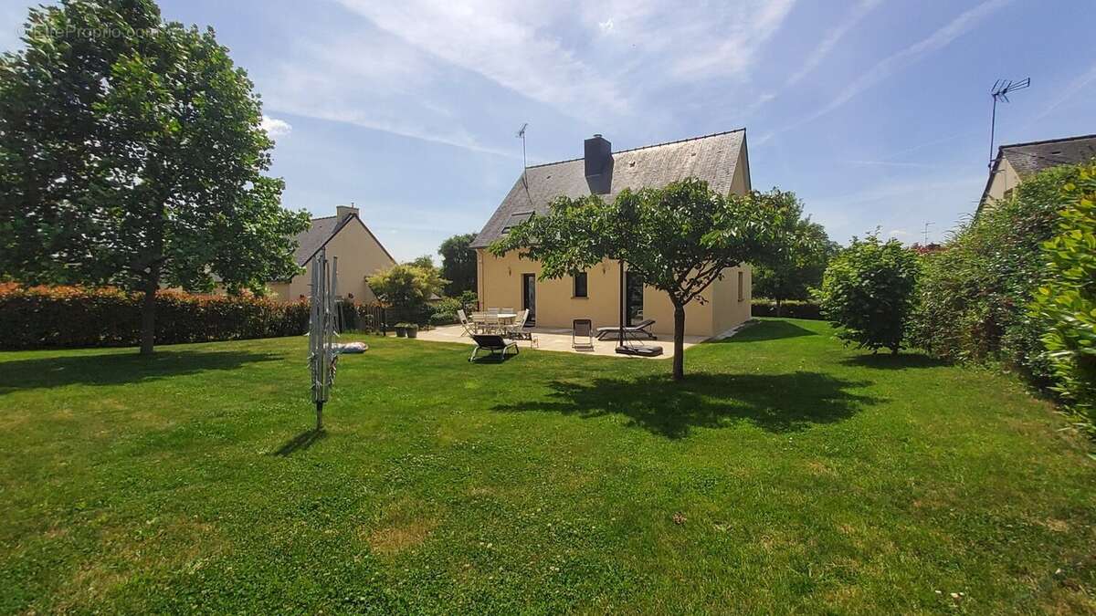 Maison à BAIN-DE-BRETAGNE