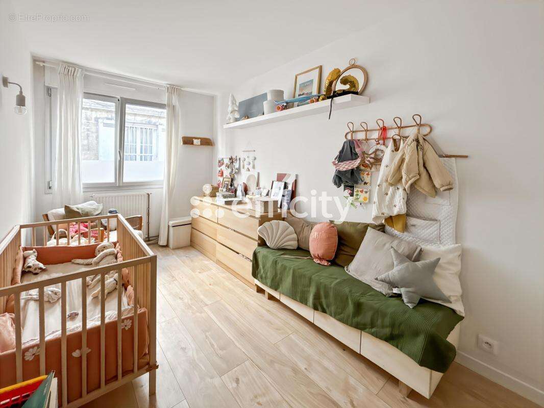 Appartement à BORDEAUX