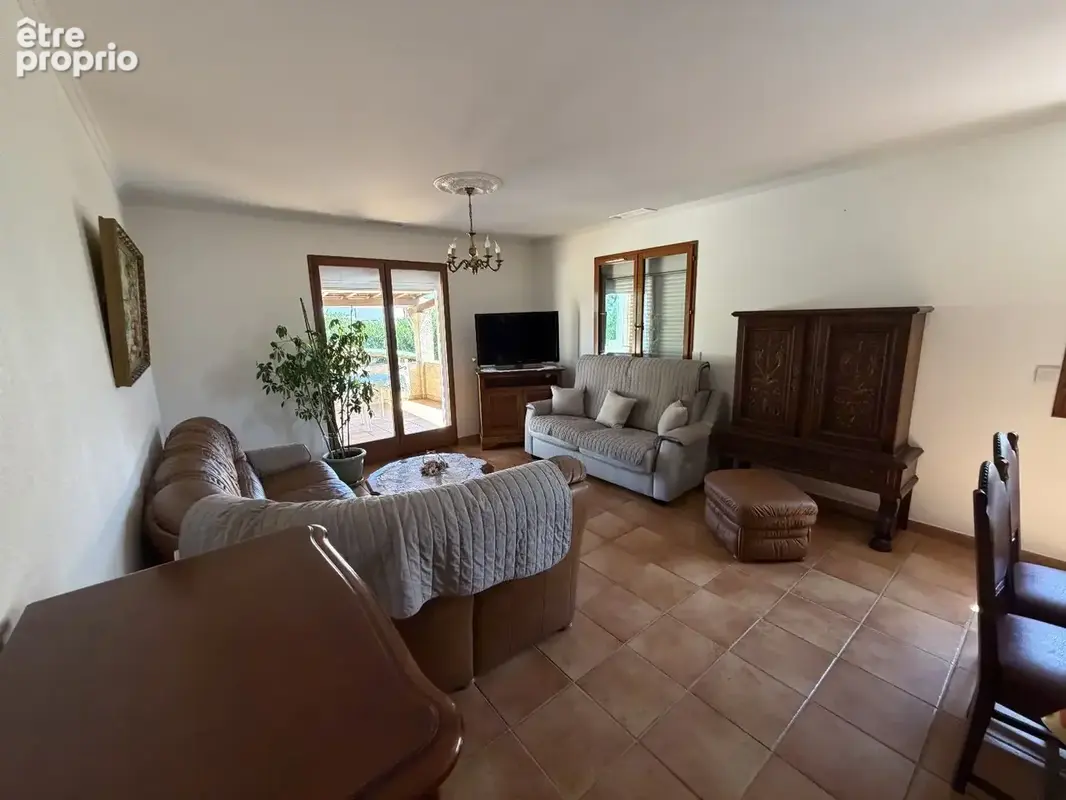 Maison au calme sur une belle parcelle de 1 129 m², dans un cadre verdoyant et paisible. - photo 5