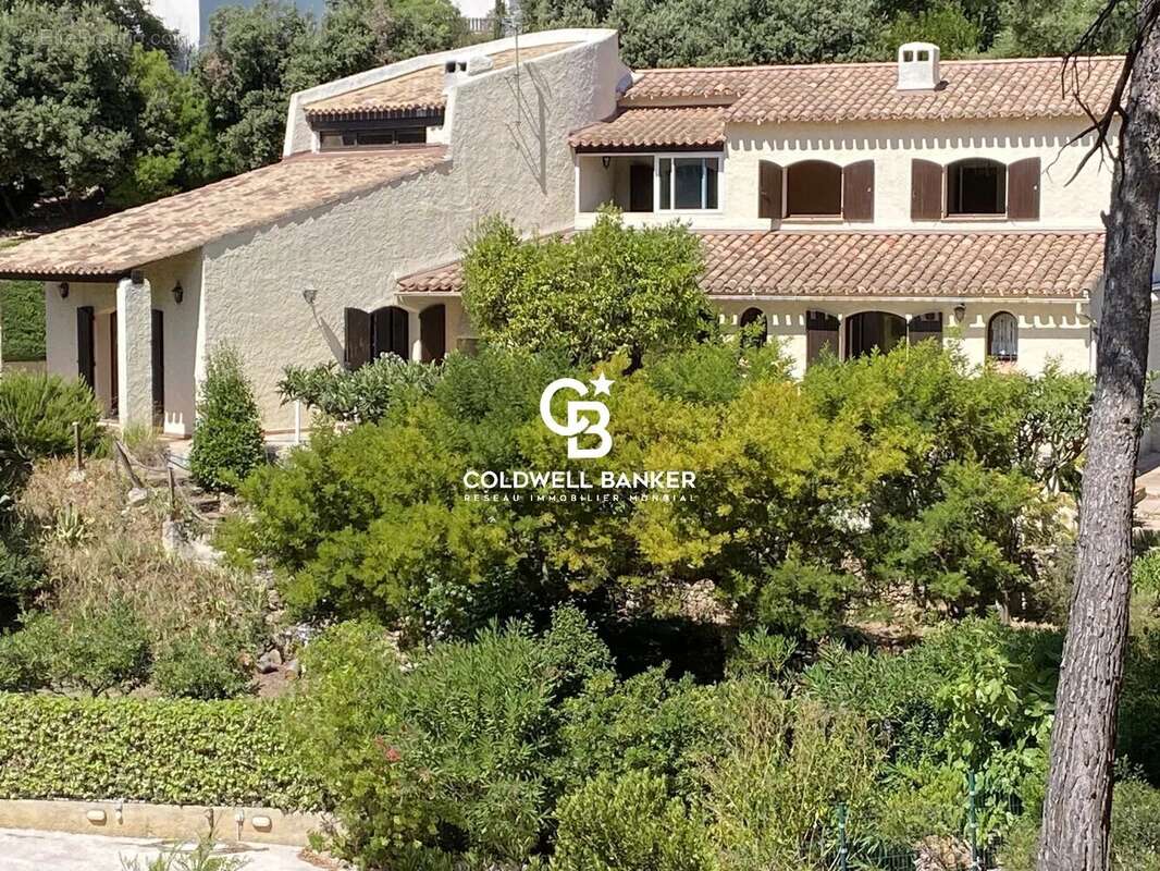 Maison à SAINT-MANDRIER-SUR-MER