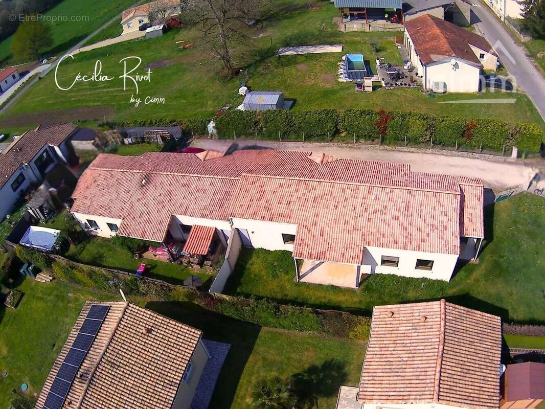 Maison à JUSSAS