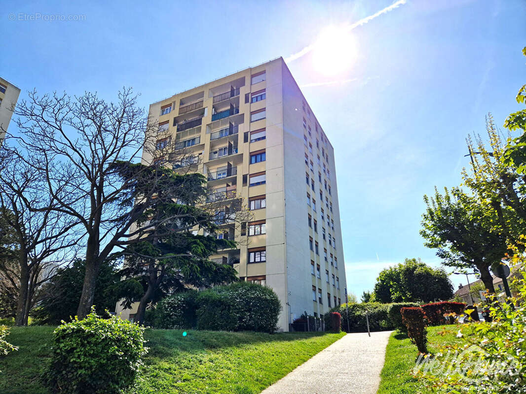 Appartement à SAINT-OUEN-L'AUMONE