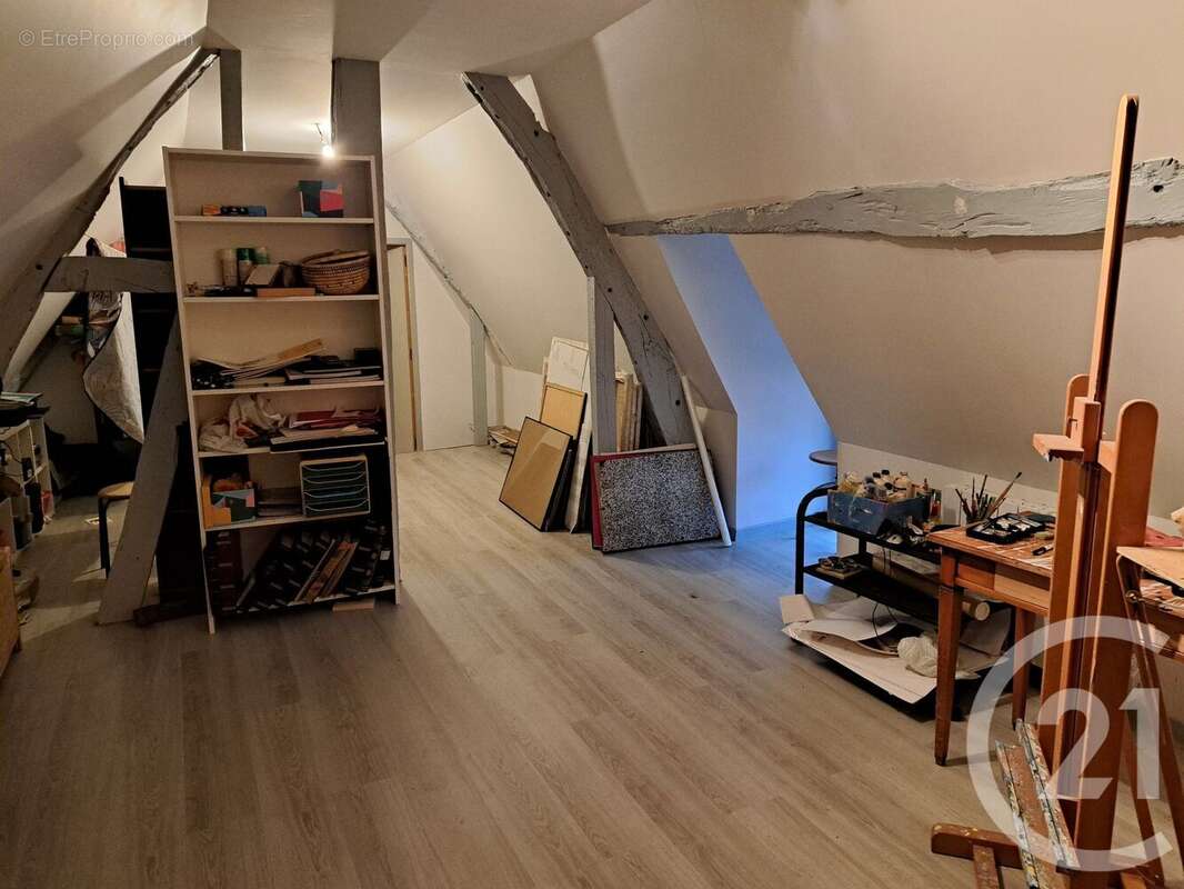Maison à MONTREUIL-L'ARGILLE