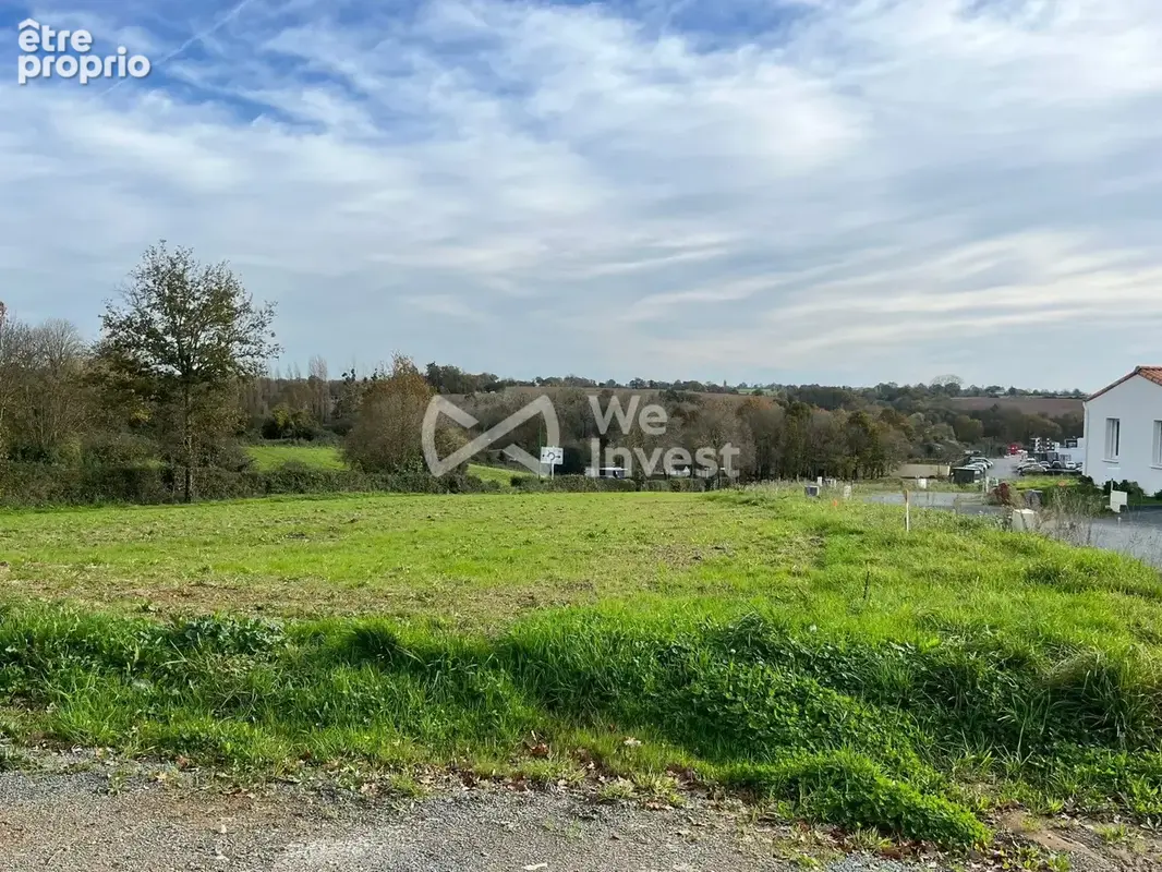 Terrain 473 m² à vendre à Mouchamps (85640) - photo 2