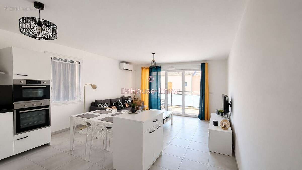 Appartement 68 m² à Mouries  - photo 17
