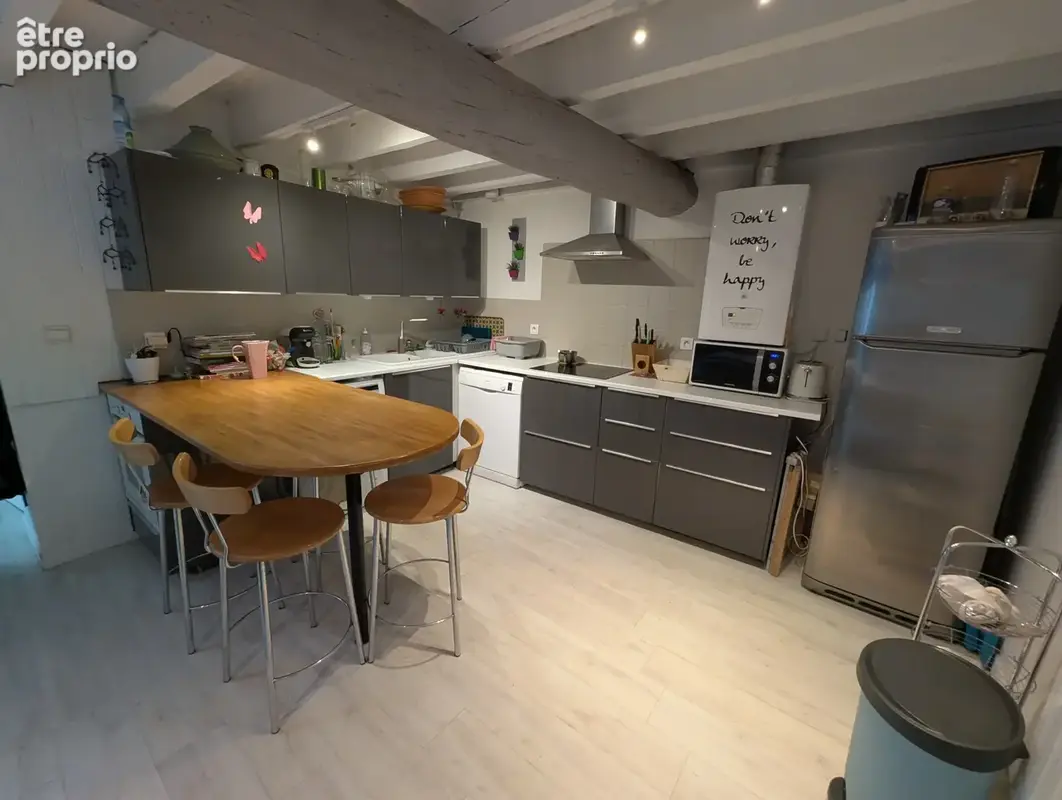 Maison de ville avec terrasse de 25 m2, cour et climatisation — Nîmes Centre / Croix de Fer - photo 13