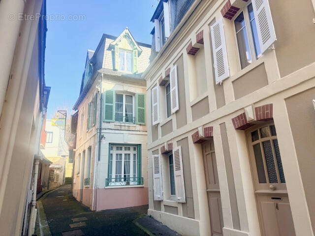 Maison à TROUVILLE-SUR-MER