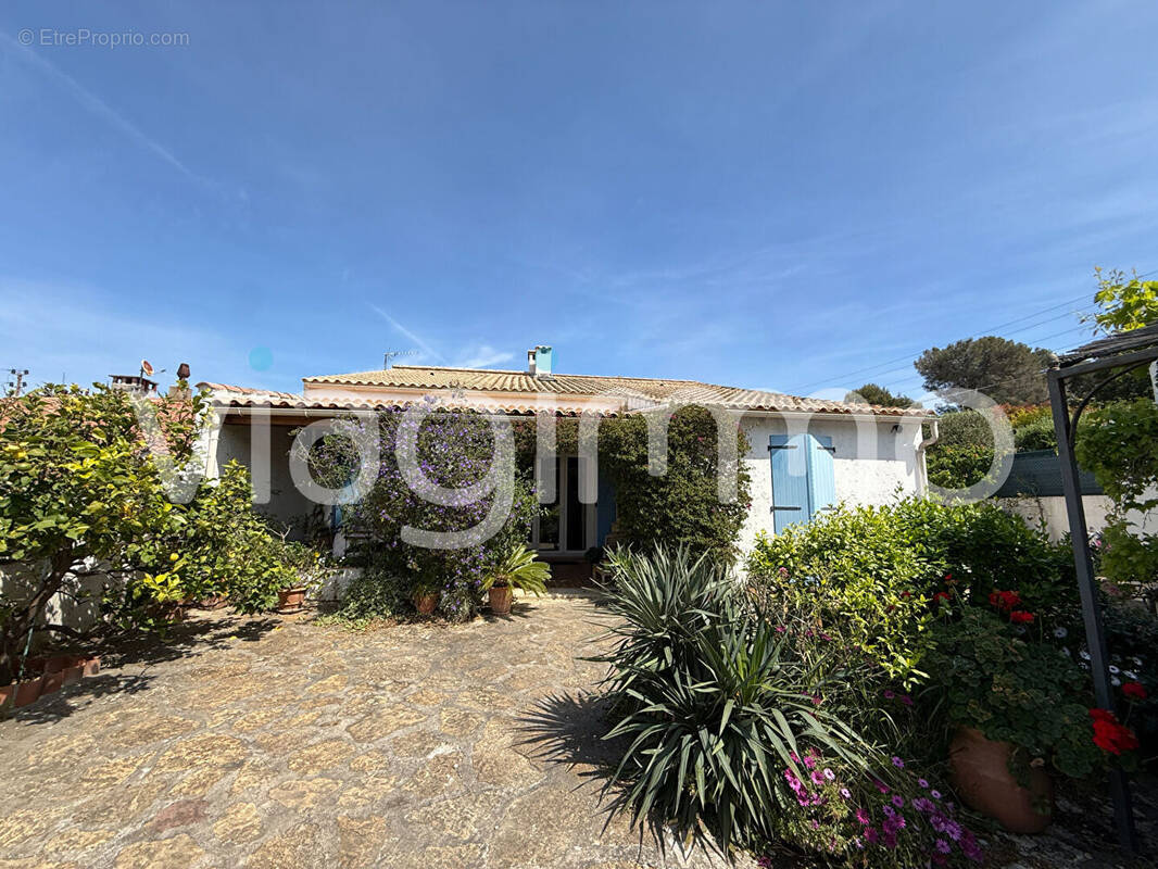 Maison à SIX-FOURS-LES-PLAGES