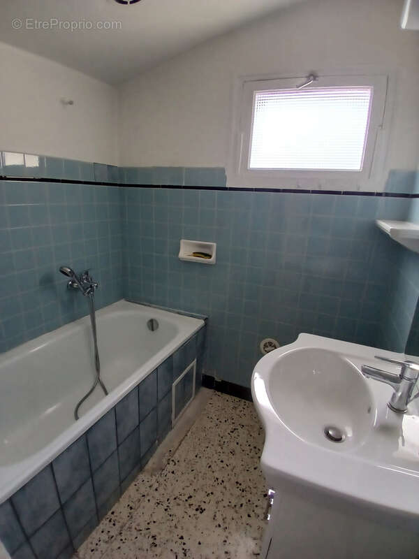 Appartement à SAINT-CHRISTOL-LES-ALES