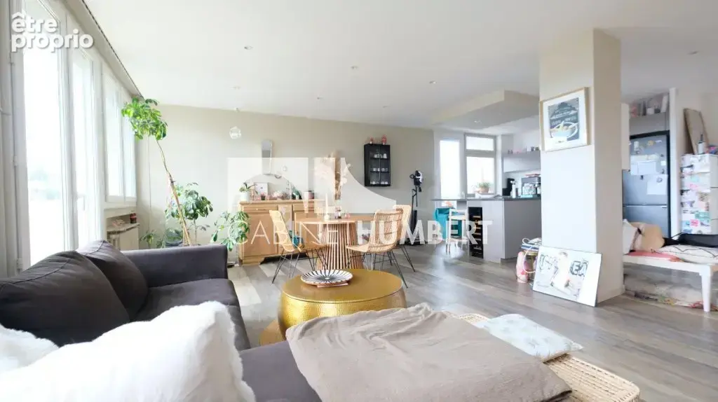 Appartement 87 m² à Saint-Etienne  - photo 2