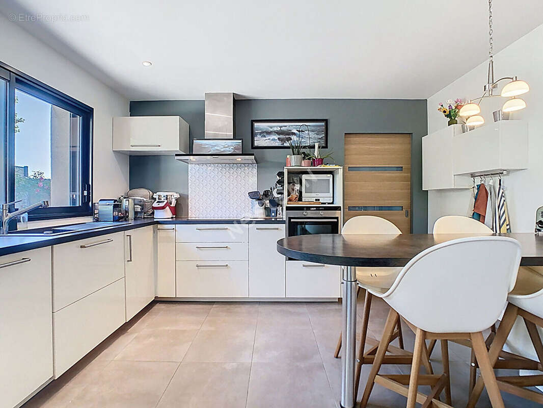 Maison d'architecte Mouzillon ! Proche de toutes commodités ! Sans travaux, beaux volumes, à 3min de l'axe NANTES-CHOLET - photo 6