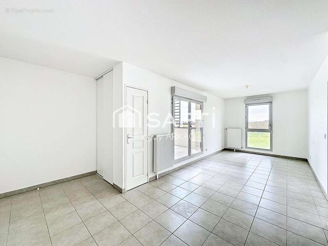 Photo 5 - Appartement à L'ISLE-D'ABEAU