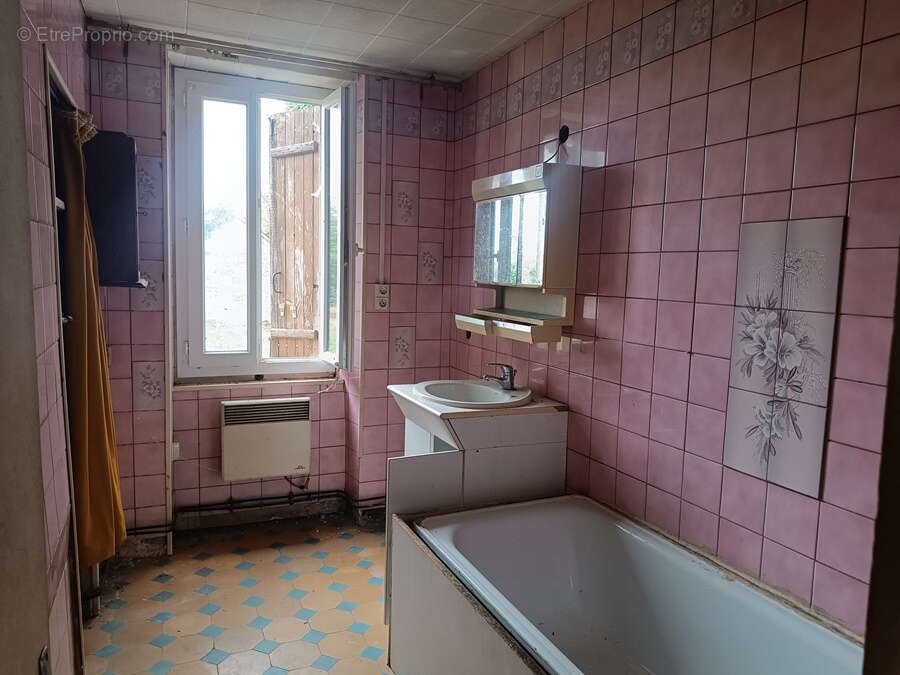 Maison à PRECY