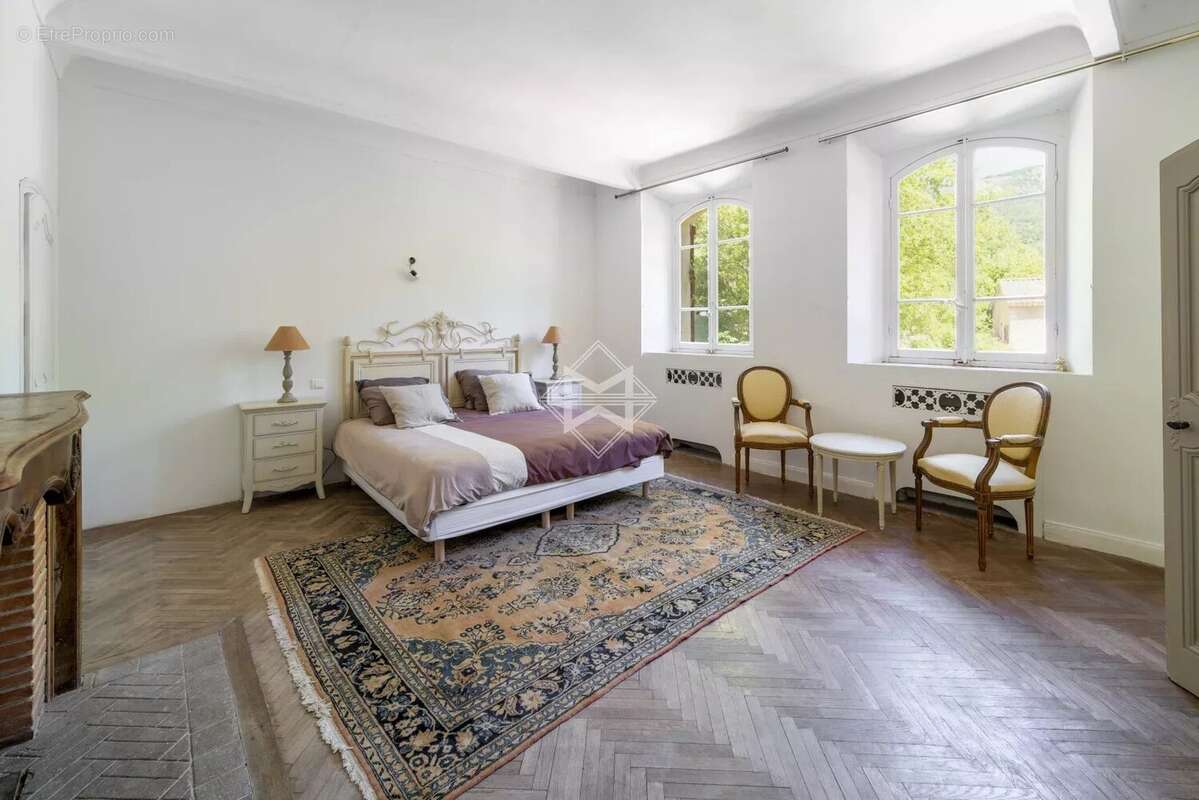 Exclusivité. Château du XVIe siècle – Domaine d'exception de 18 hectares au cœur de l'arrière-pays grassois - photo 12
