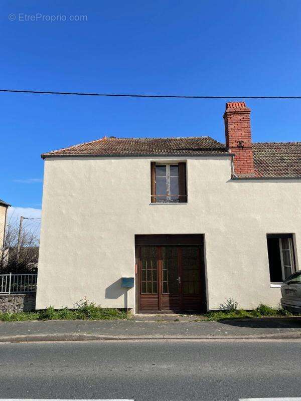 Charmante maison à fort potentiel à Champillet  Laissez parler vos envies ! - photo 3