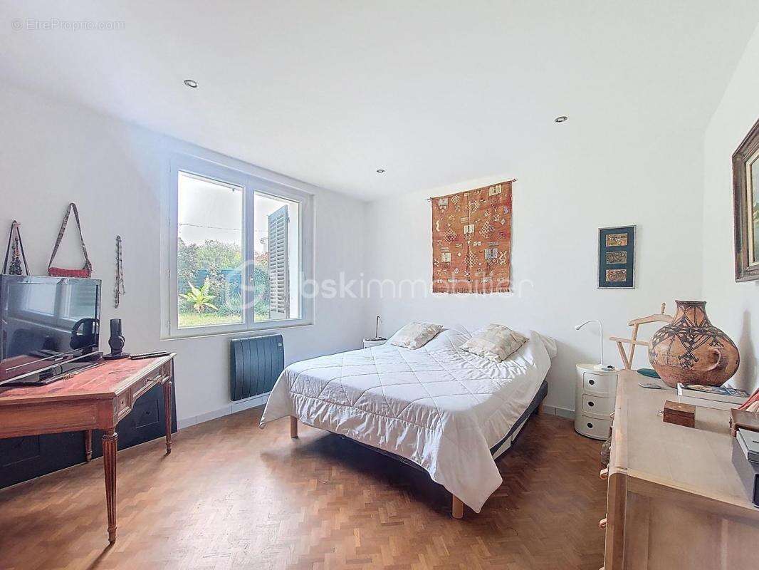 Maison à SIX-FOURS-LES-PLAGES