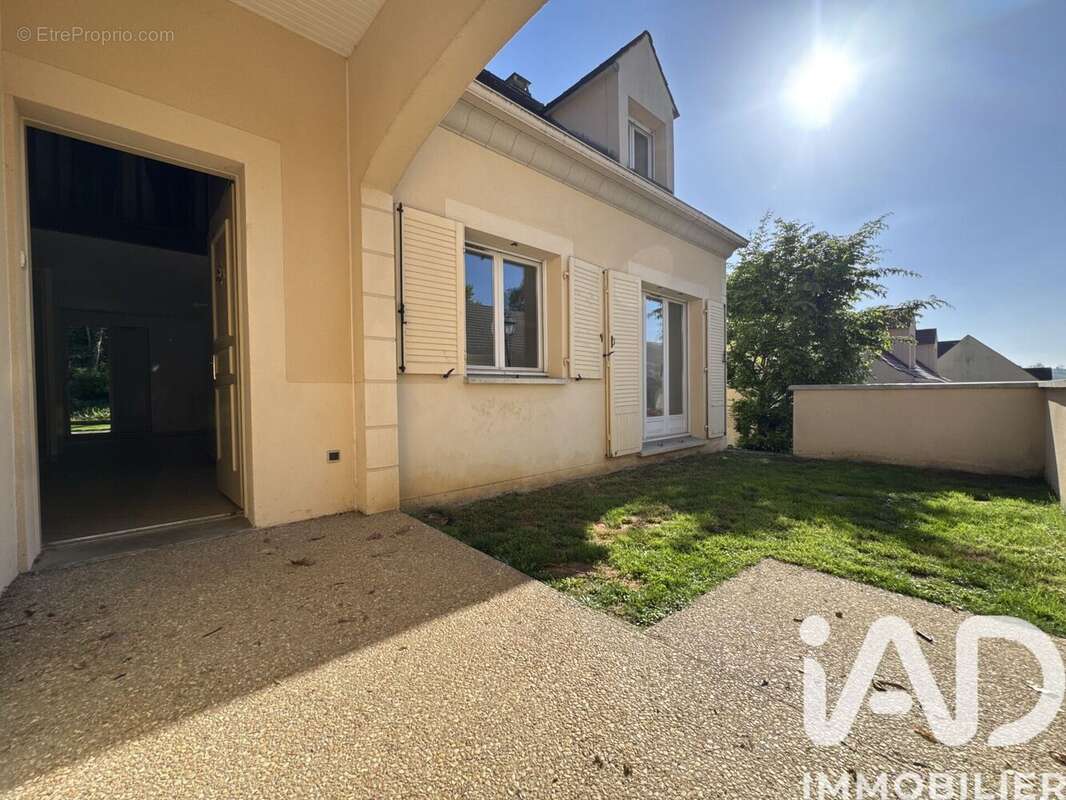 Maison 241 m² à Vauhallan  - photo 8