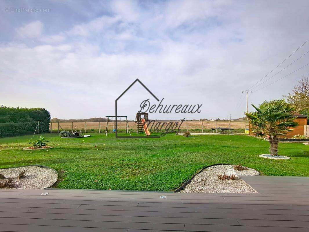 Maison à AZAY-SUR-CHER