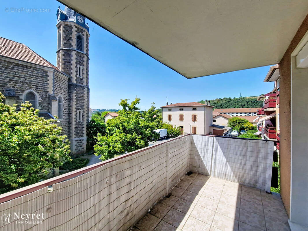 Appartement à SEREZIN-DU-RHONE