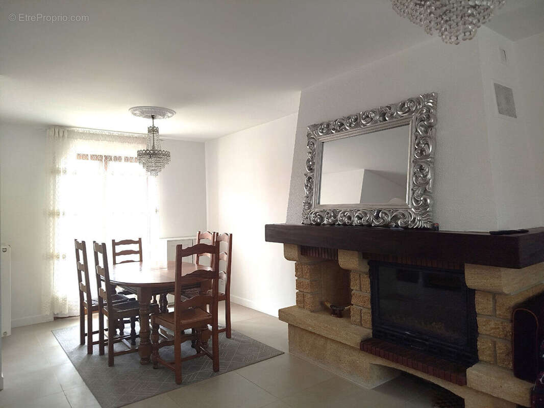 Maison à VERNOUILLET