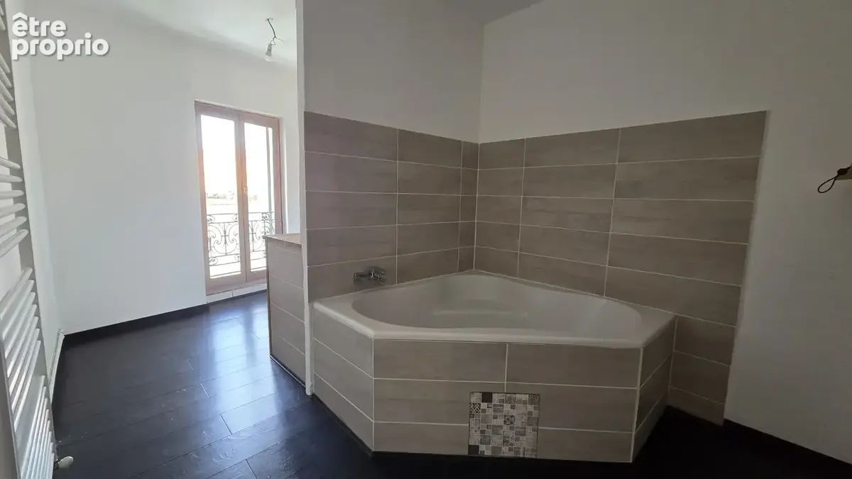 Maison de village t5 de 179m2 de 3 niveaux avec terrasse et son coin cuisine d'ete - photo 16