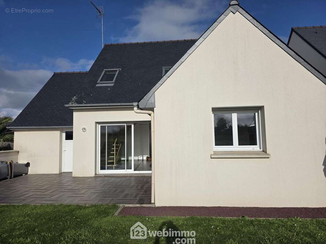 Maison à PENVENAN