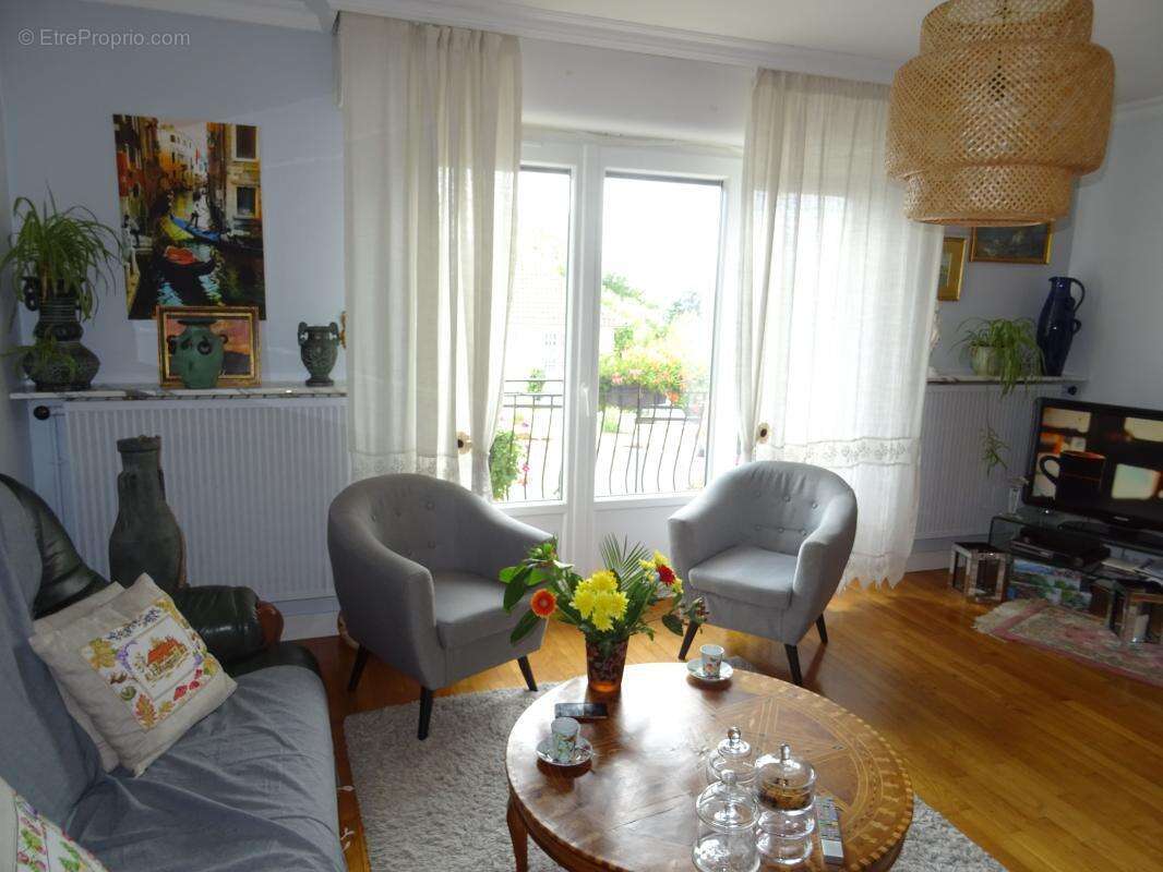 Maison à COSNE-COURS-SUR-LOIRE
