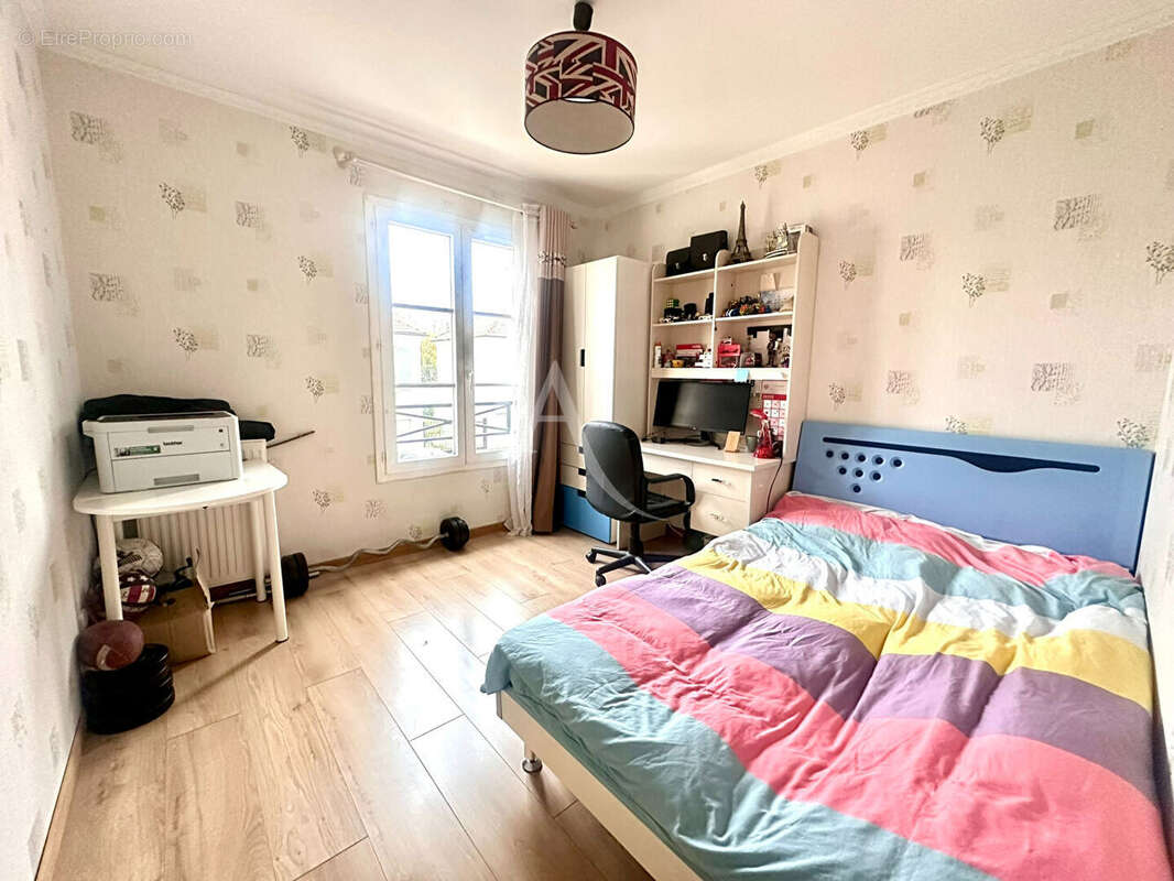 Maison à BUSSY-SAINT-GEORGES