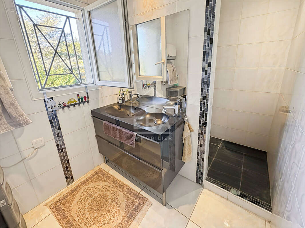 Maison à SEPTEMES-LES-VALLONS