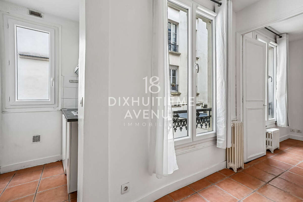 Appartement à PARIS-18E