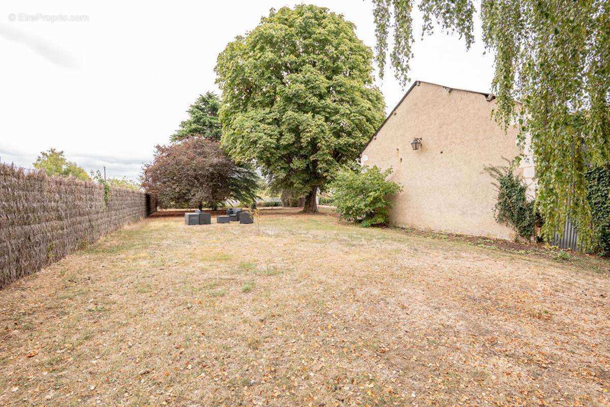 Maison à CONTRES