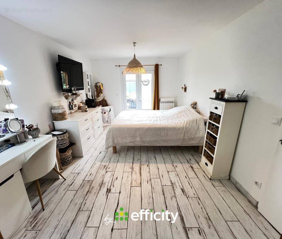 Maison à CHATILLON-SUR-CHALARONNE