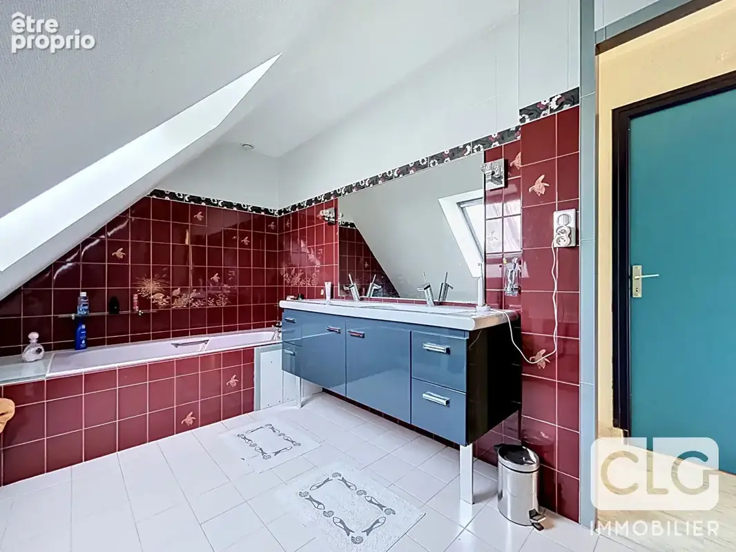 QUIMPER - Maison familiale avec piscine et jardin - photo 3