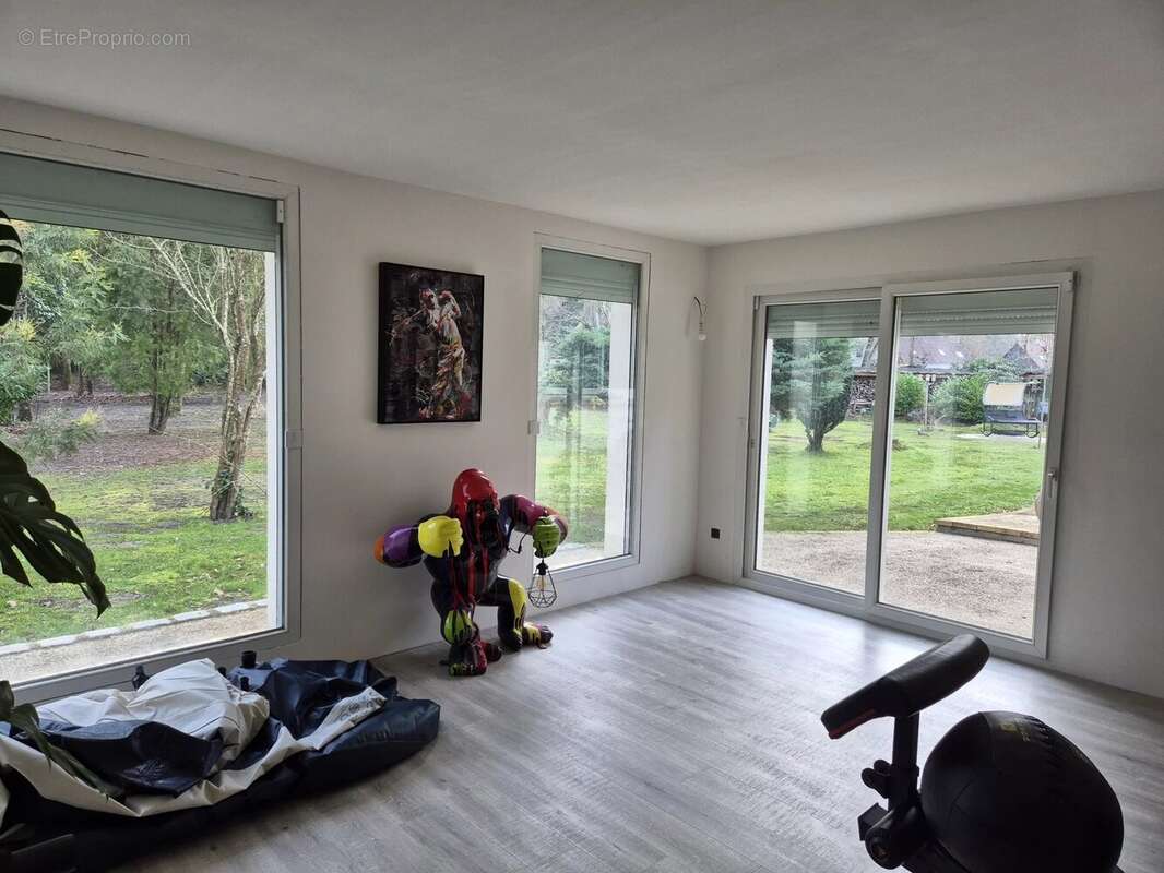 Maison à NOISY-SUR-ECOLE