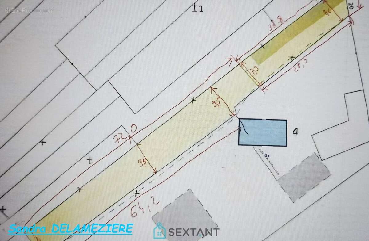 Terrain à LE QUESNEL