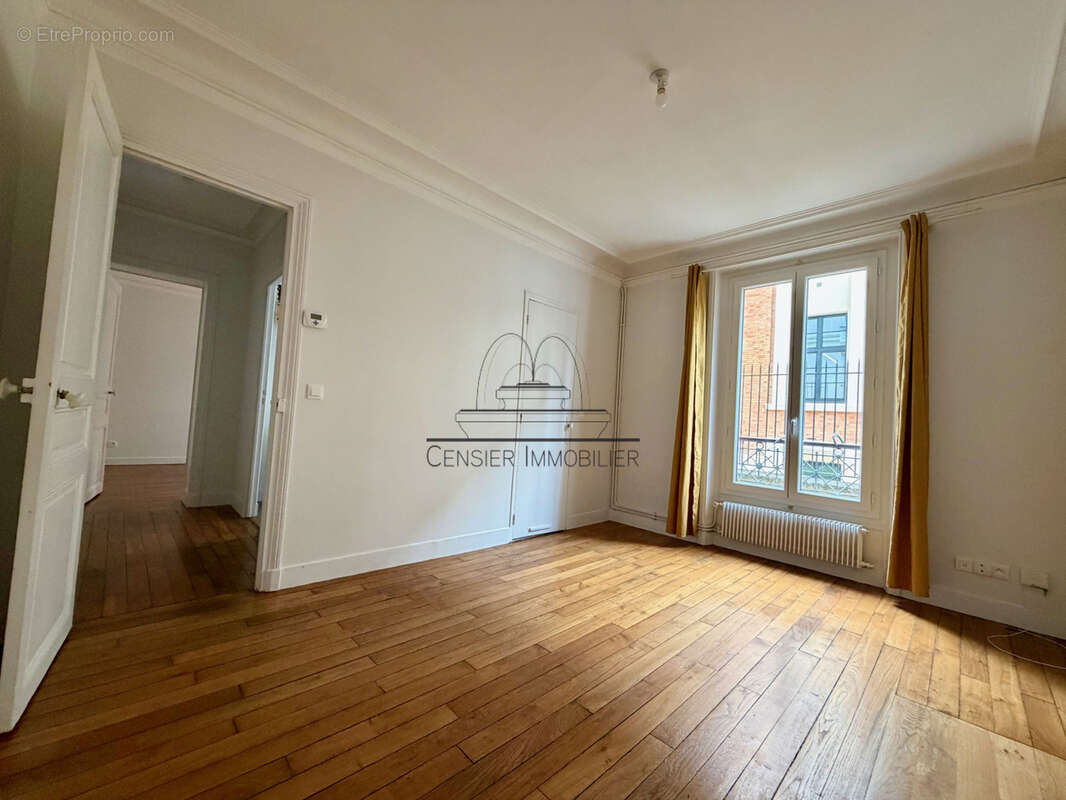 Appartement à PARIS-5E