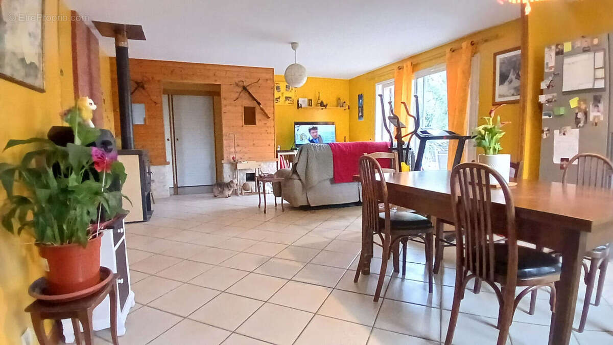 Maison à MONTEILS