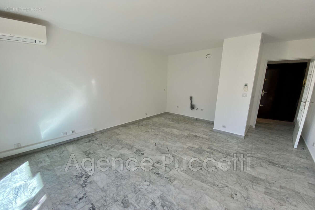 Appartement à VENCE
