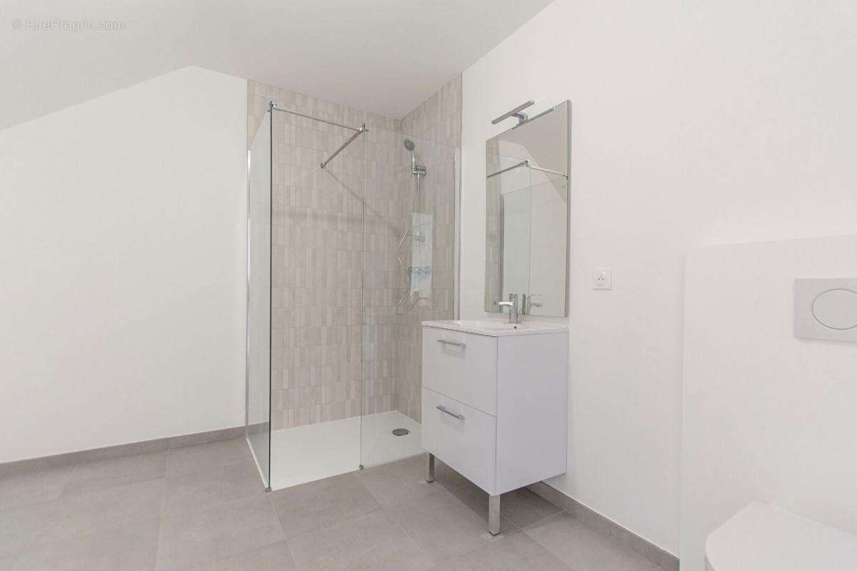 Appartement à SAINT-GERMAIN-LES-ARPAJON