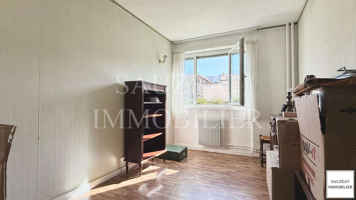 Appartement à MONTROUGE