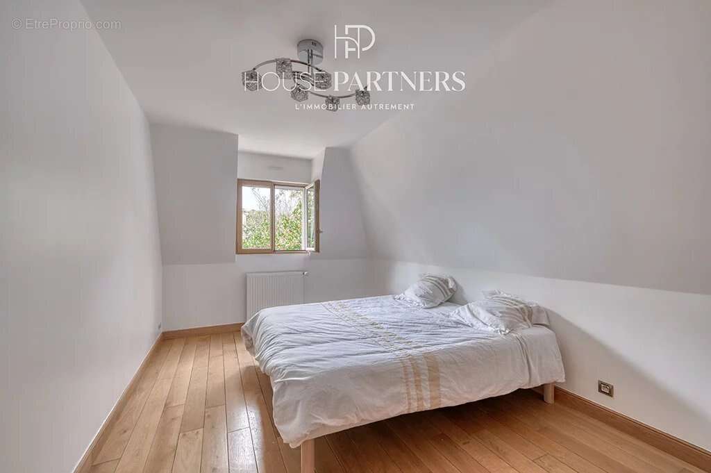 Appartement à RUEIL-MALMAISON