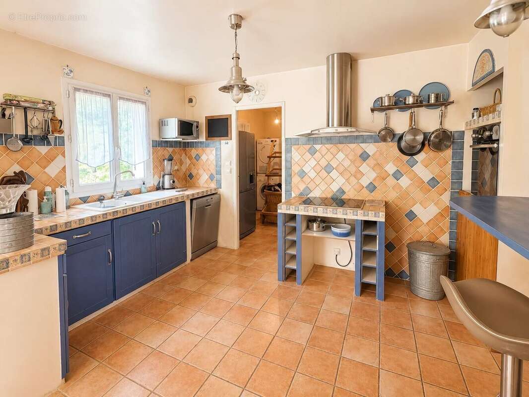 Maison familiale de 159 m² à Saint-Pourçain-sur-Sioule - photo 7